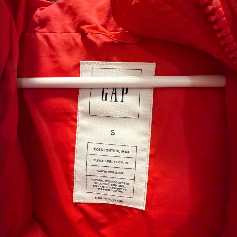 Red Puffer Jacket gap - image 3